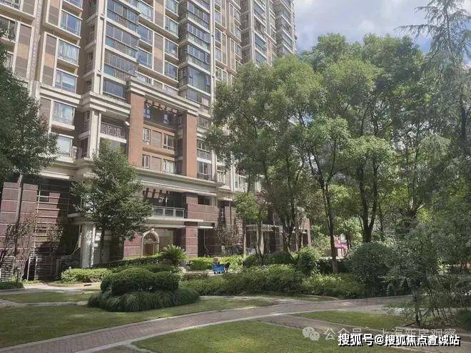 金色贝拉维(售楼处)首页网站-金色贝拉维销售中心(营销中心)-楼盘欢迎您-楼盘详情-周边配套-售楼处电话-交房时间-小区环境-户型-价格-地址(图1)