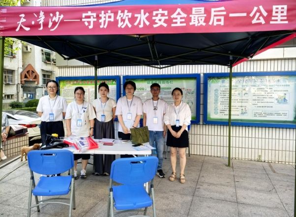 十堰首家管道直饮水公司惠民工程正式运行 龙城花园百户居民率先体验“拧开即饮”(图1)