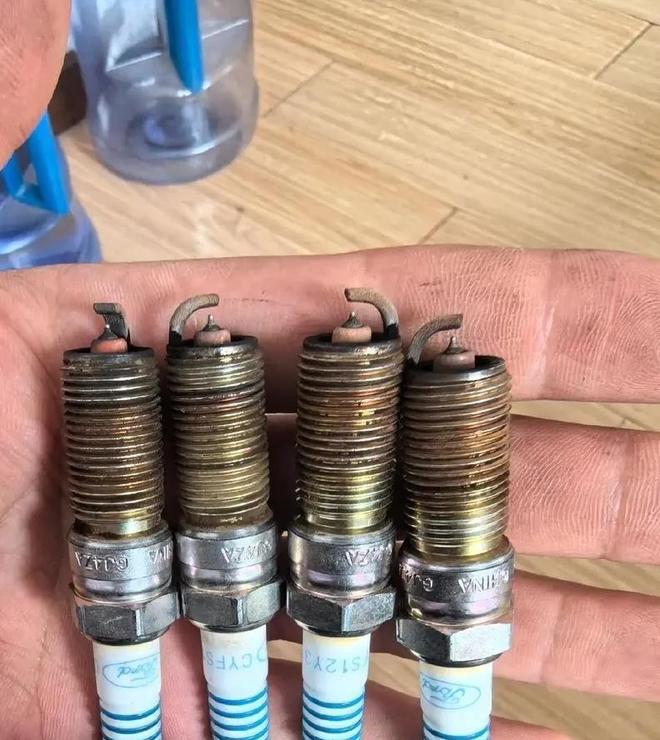 开车8万公里不换这几件配件后果你想象不到！(图3)