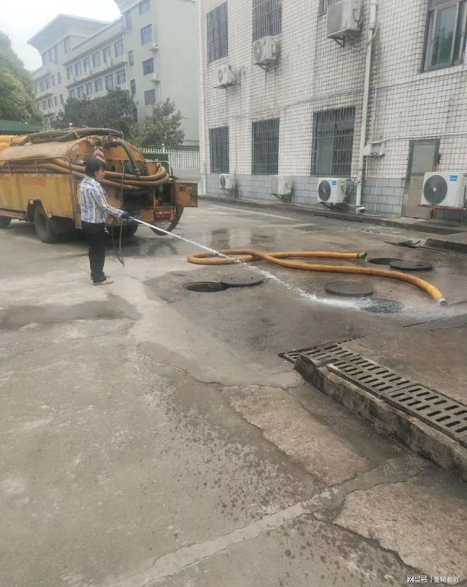 北京丰台区下水道疏通师傅电话疏通马桶地漏清理化粪池附近300米(图3)