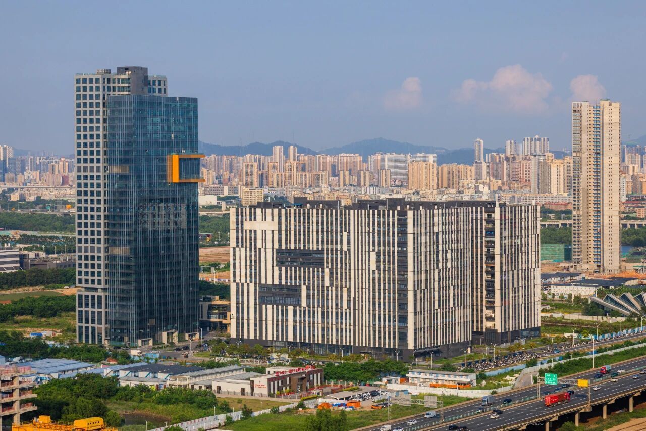 抢抓液冷千亿风口！东莞滨海湾新区这家企业为全球算力“降温”(图1)
