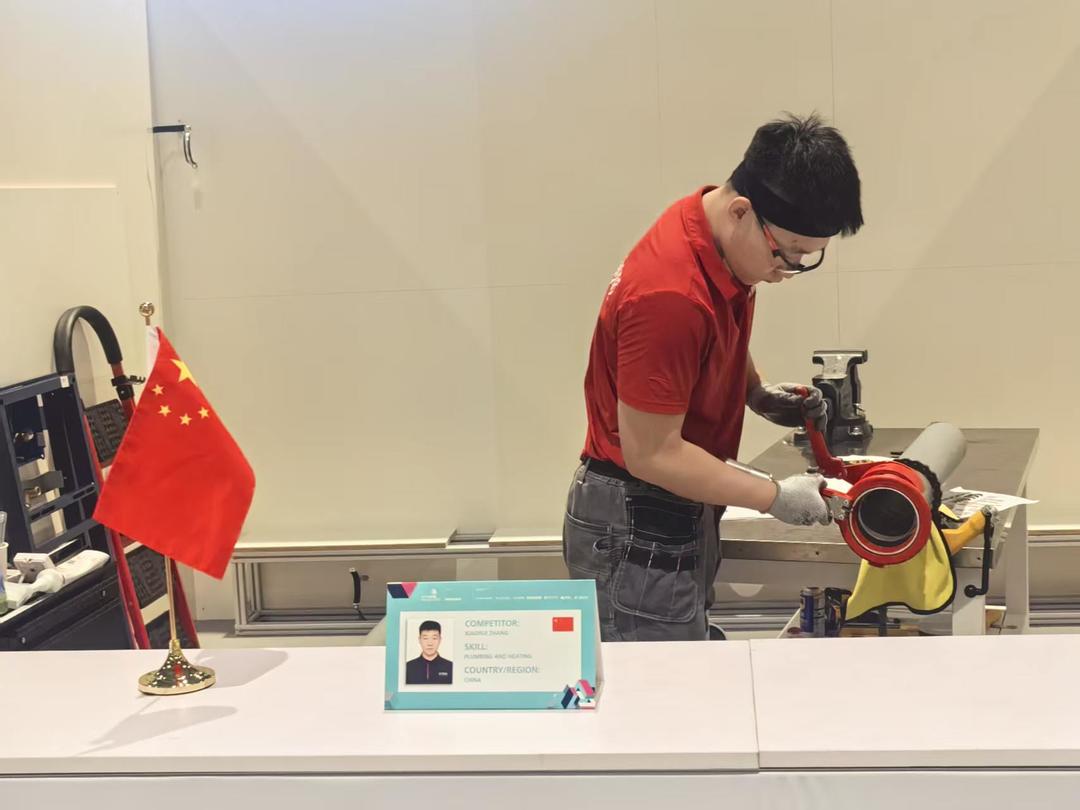 世赛首日“毫米级battle”！3名山东选手将“技能值”拉满_山东_大众网(图1)